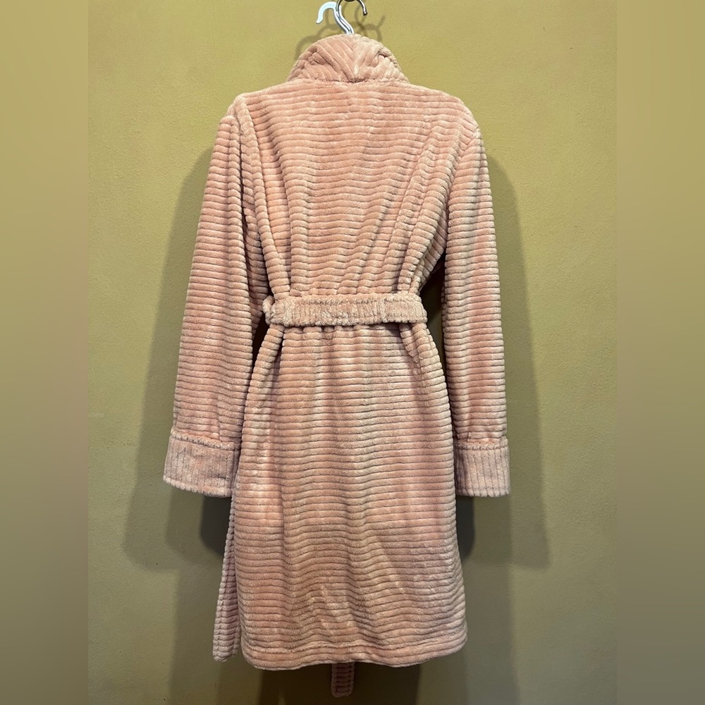 Comfy Pink Robe - Picture 3 of 5